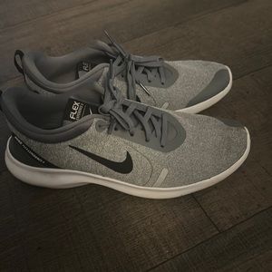 Nike Men’s Flex Experience 8 - Size 9.5 - Worn Once